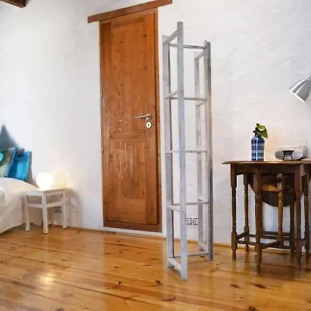 Appartement Sleeps 3 Wifi Uga