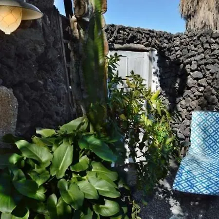 Appartement Sleeps 3 Wifi *
